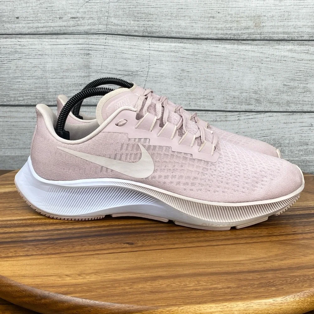 Nike Air Zoom Pegasus 37 Champagne Pink Running Shoe BQ9647-601 Women’s Size 10